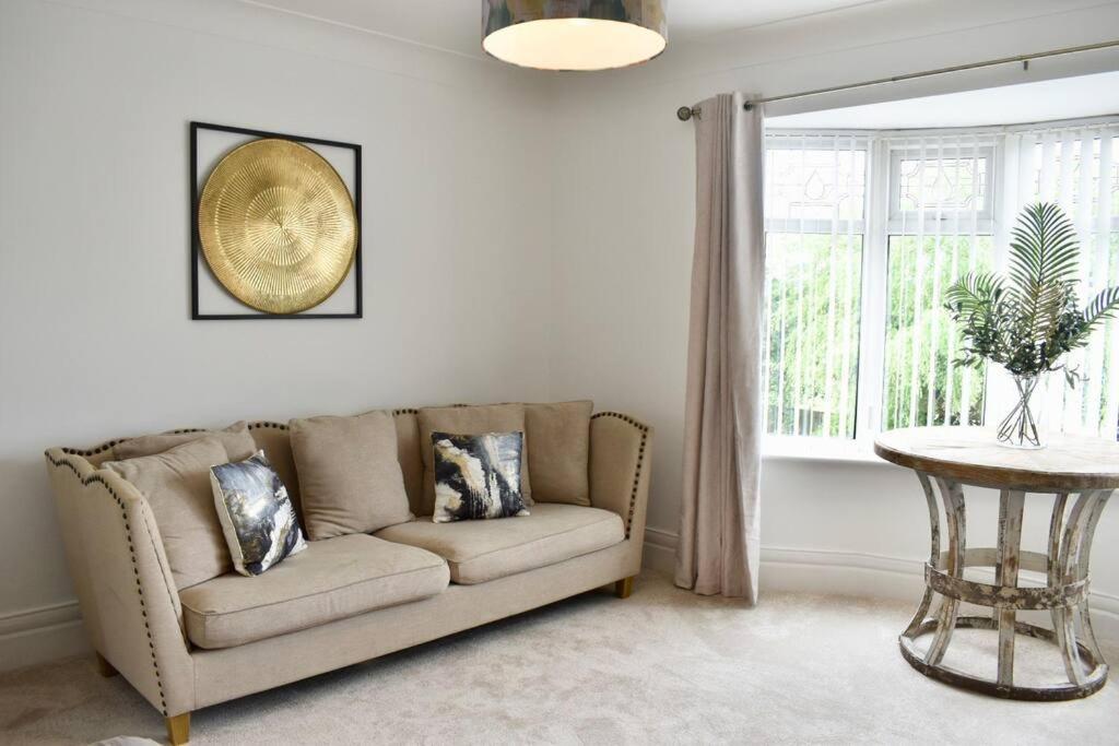 2 Bedroom Apartment In Gateshead Eksteriør billede